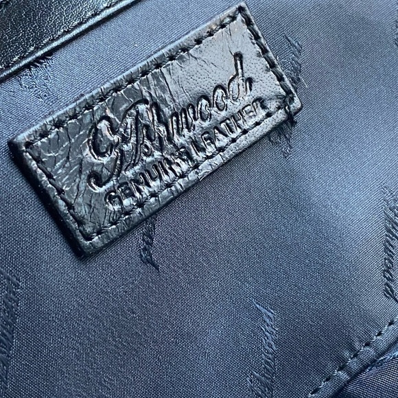 ASHWOOD Genuine Leather Crossbody Shoulder Bag NWOT 10.5” x 8” x 2” D…BLACK NWOT - Picture 3 of 14